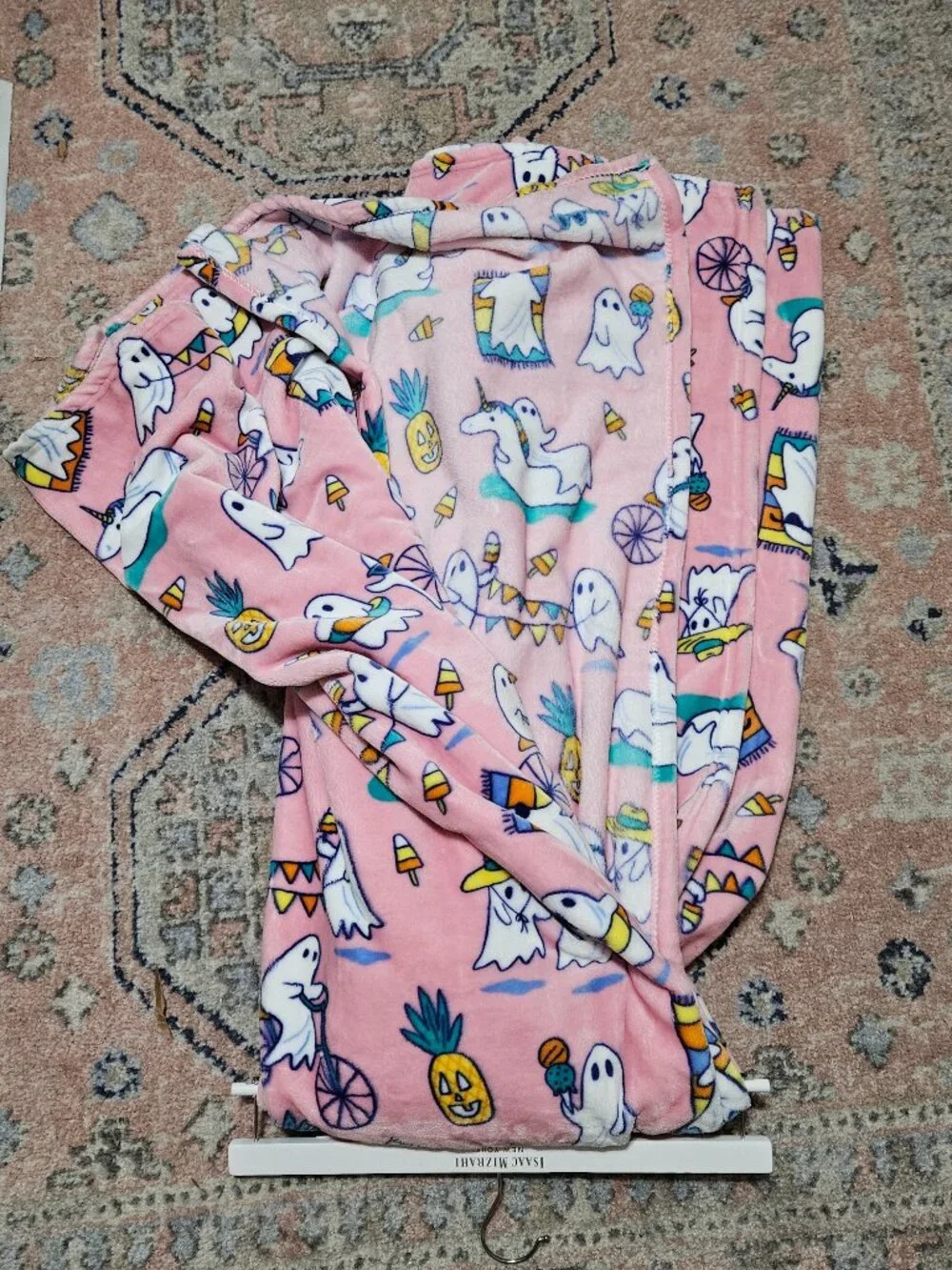 Isaac Mizrahi New York Oversized Plush Throw Blanket 60x70 - Pink Halloween